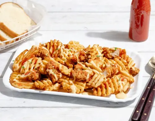 Nashville Hot Chicken and Horseshoe Cheese Sauce Loaded Fries & Strawberry Basil Sweet Tea