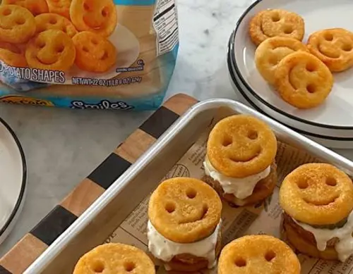 McCain Smiles Turkey Burgers with Garlic Aioli